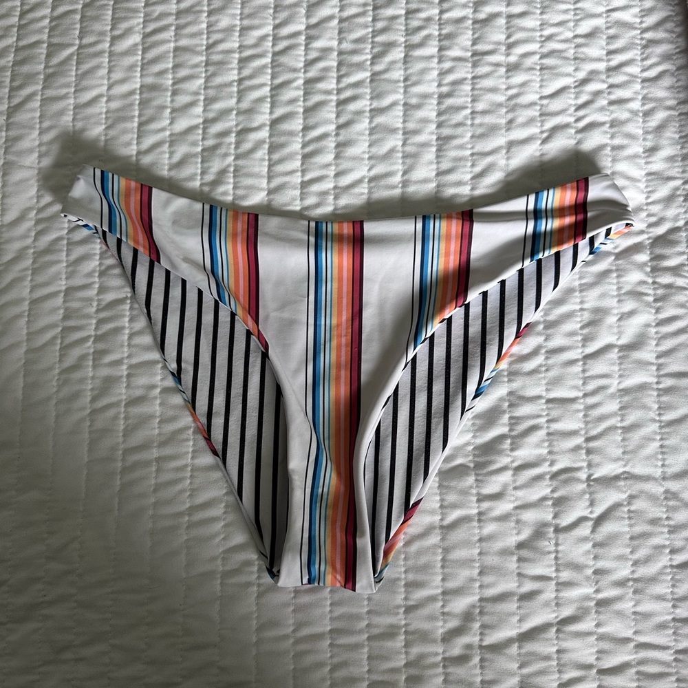 Large reversible bikini bottoms